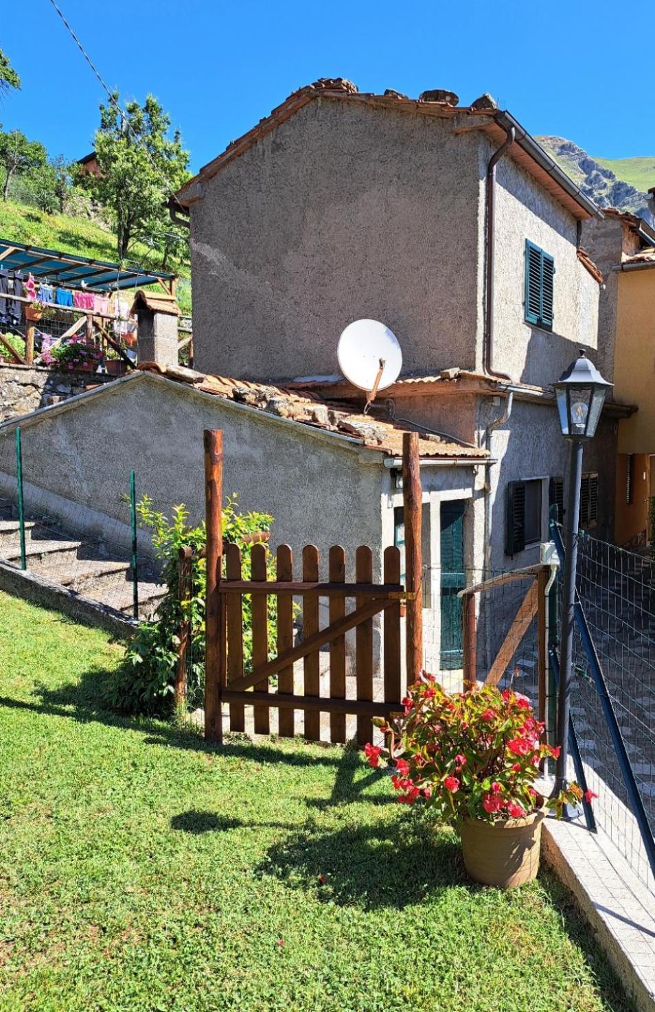 Da Pietro Villa Bagni di Lucca Bagian luar foto
